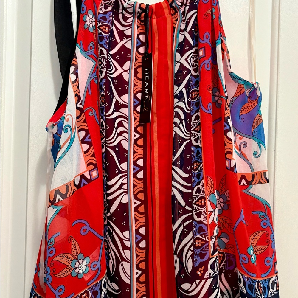 Vibrant Red Patterned Women's Top - Picture 4 of 6